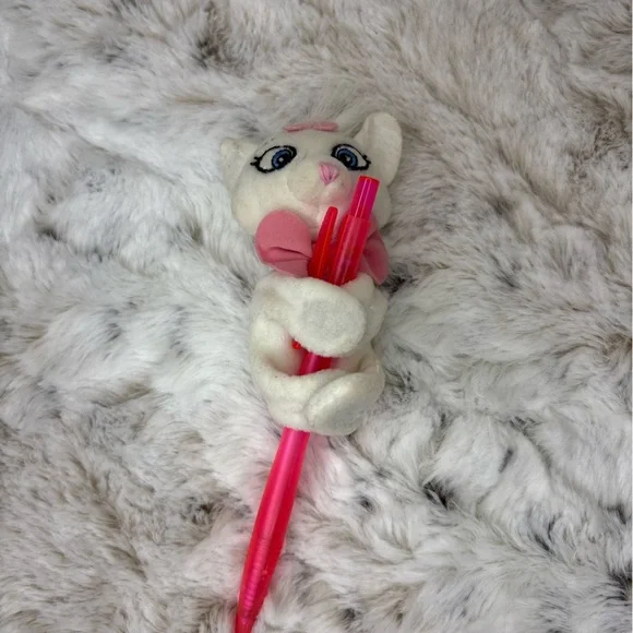 Aristocrats Marie Magnetic Plush Toy with Pink Bow. Disney. Y2K - Picture 2 of 5